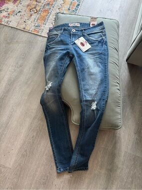 Local European Distressed Blue Skinny Jeans